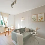 Frisch Sanierte City-wohnung Mit Workspace דירה