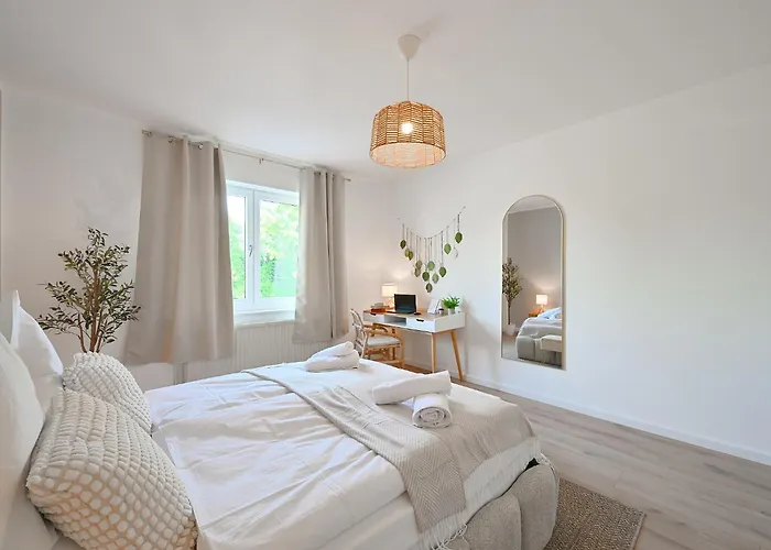 아파트 Frisch Sanierte City-wohnung Mit Workspace