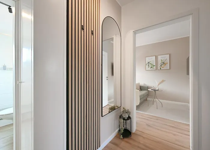 Frisch Sanierte City-wohnung Mit Workspace 아파트